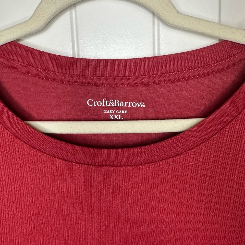 Croft & Barrow Men’s Red Short Sleeve Tee - Picture 2 of 3